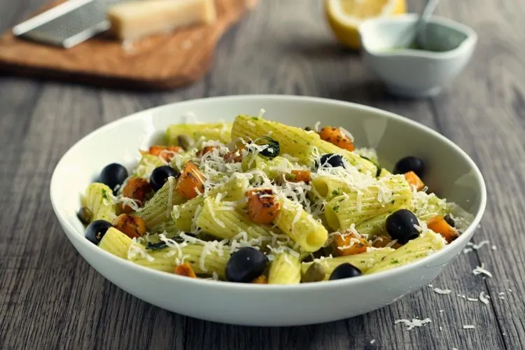 Salad With Pasta And Butternut Squash