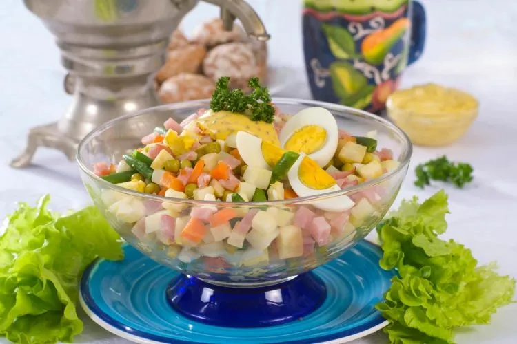 For Easy Healthy Lunch, Hearty Salads That Are Also Sufficient