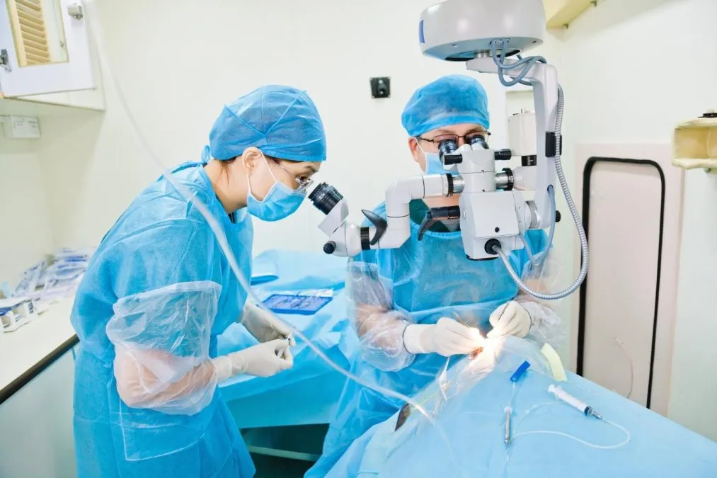 9 Signs You Might Need Cataract Surgery