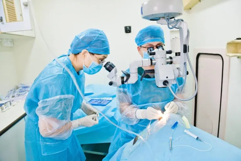 9 Signs You Might Need Cataract Surgery